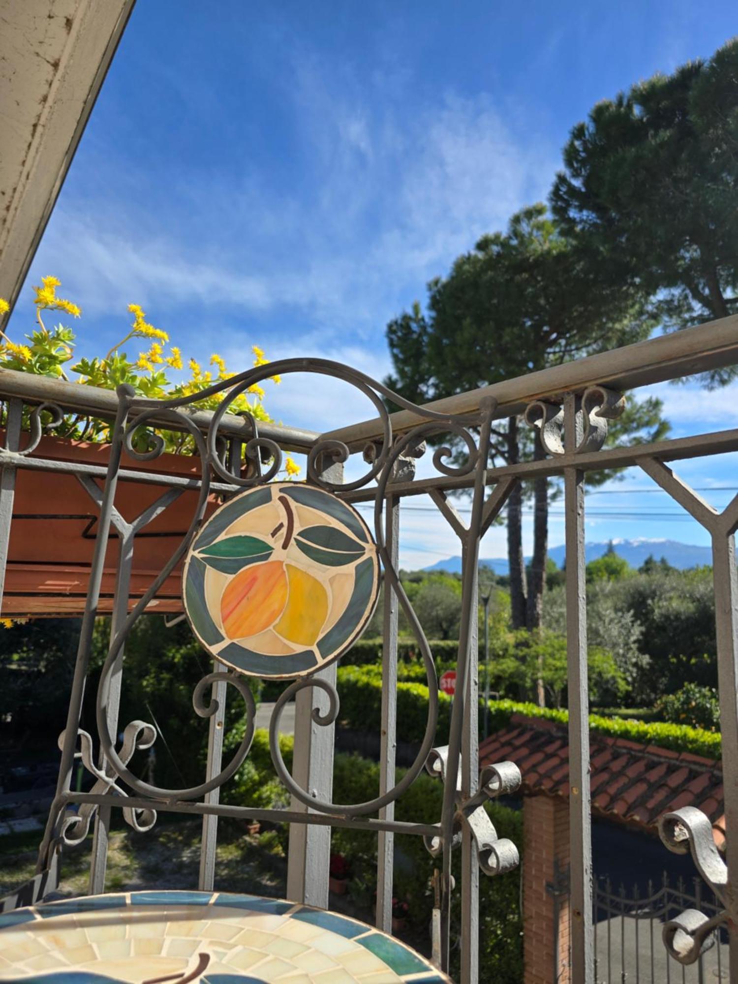 Villa Indipendente A Pochi Passi Dal Lago San Felice del Benaco Exterior photo